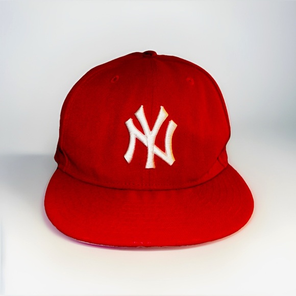 Red MLB New York Yankees Snapback Hat - 9FIFTY Baseball Cap - Picture 1 of 8